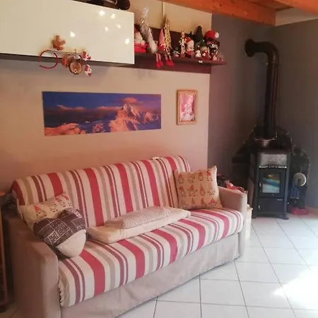 Casa Gnomi Daire Spriana